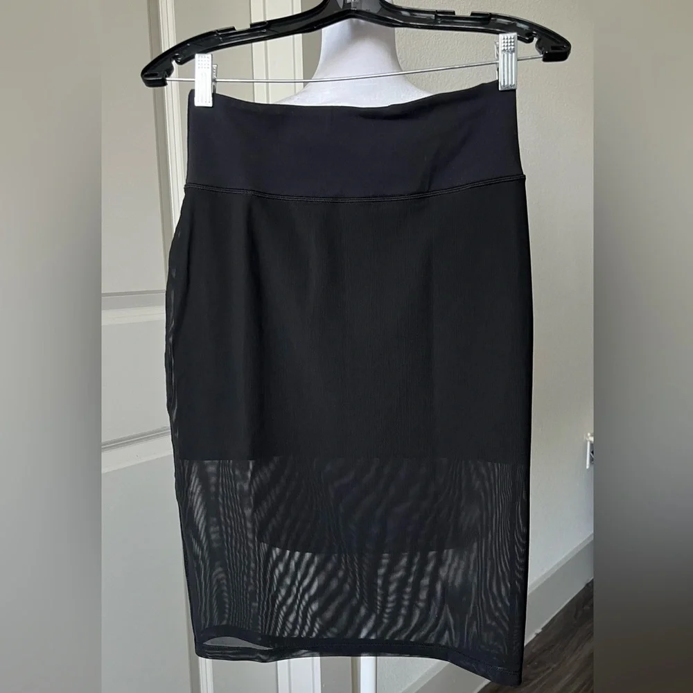 Lululemon Athletica lab Black mini and Midi Pencil Skirt